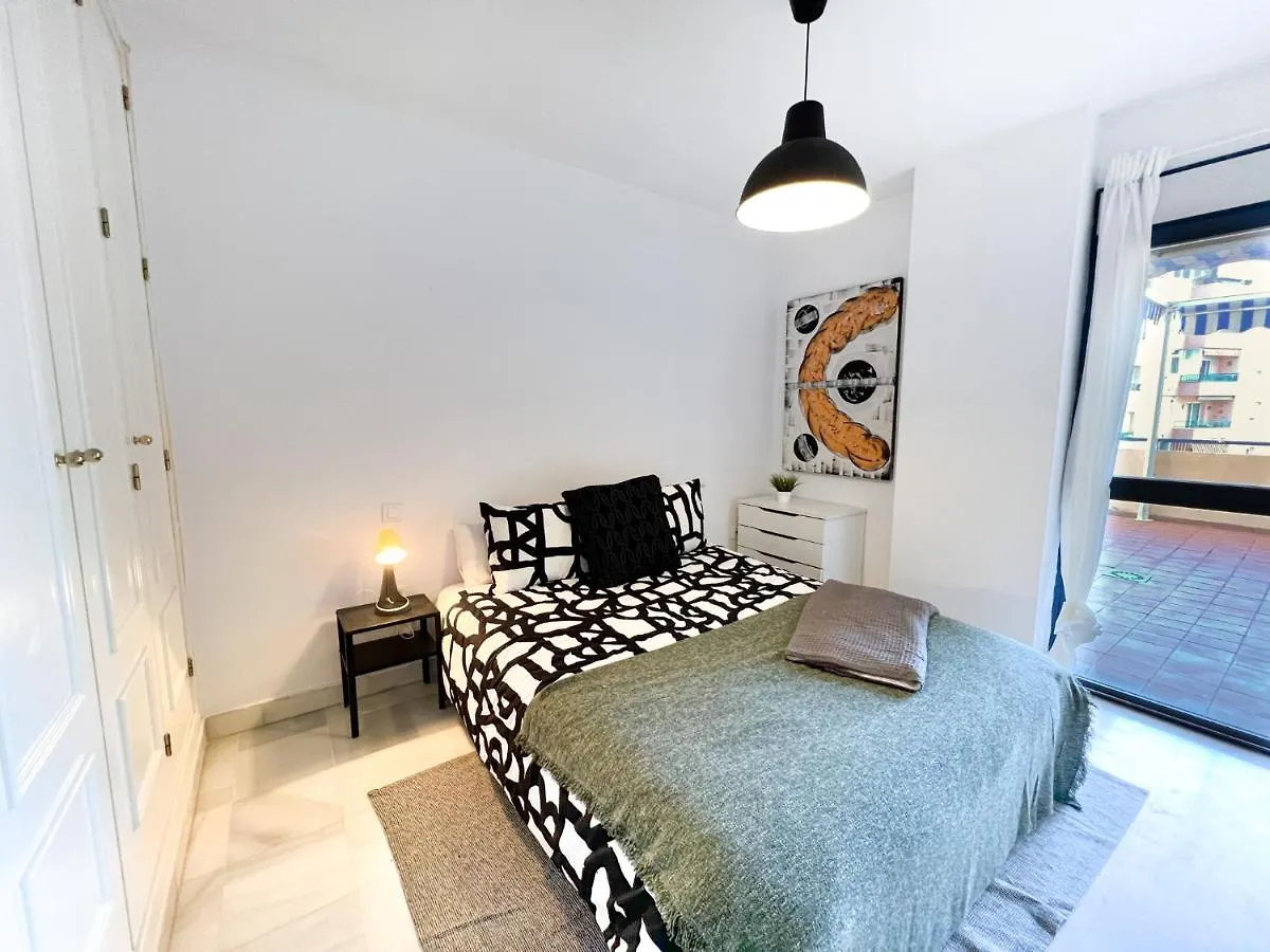 Apartamento 3 Dormitorios En Centro De Marbella Con Parking Privado