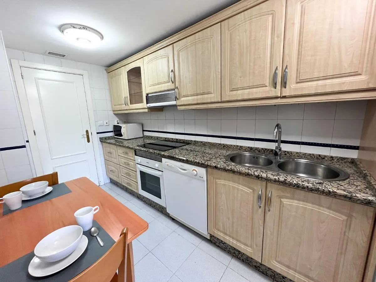 Apartamento 3 Dormitorios En Centro De Marbella Con Parking Privado 0*,