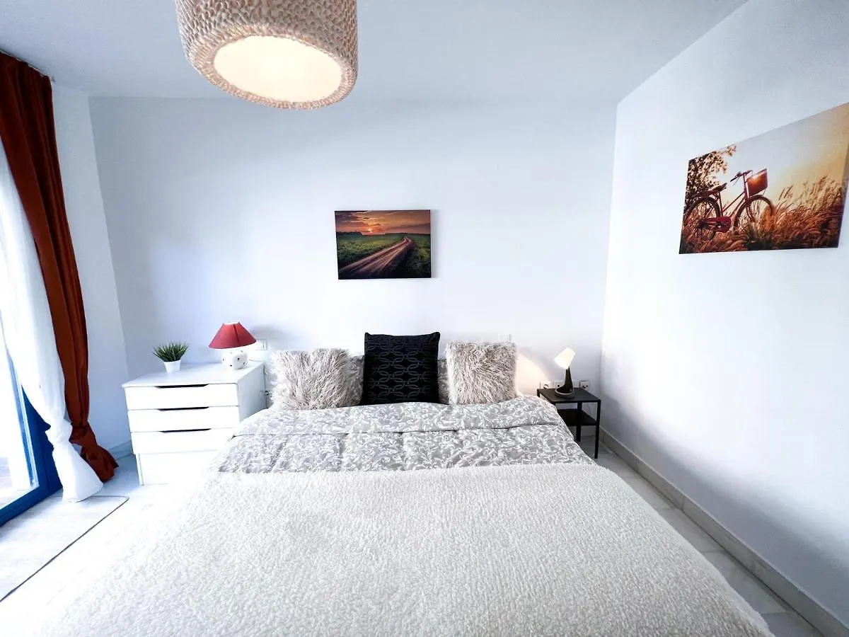 Apartamento 3 Dormitorios En Centro De Marbella Con Parking Privado