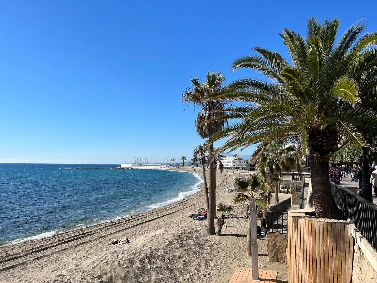 Apartamento 3 Dormitorios En Centro De Marbella Con Parking Privado Apartment